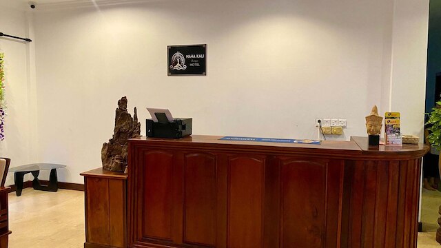 マハ カリ ホテル