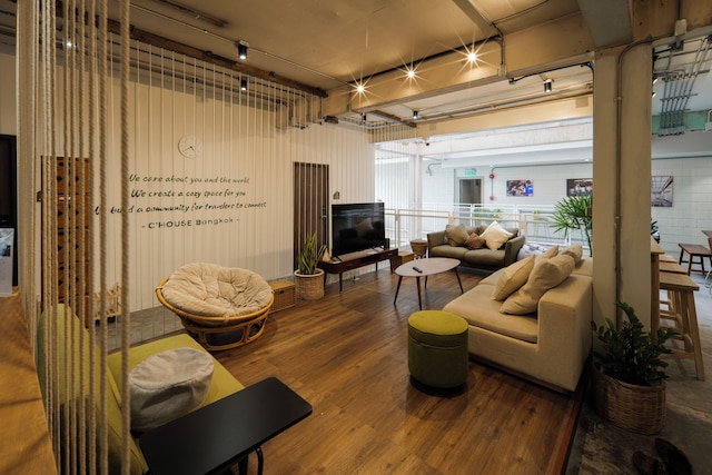 C'HOUSE バンコク