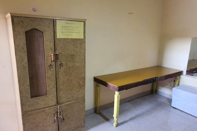 ホテル O コー ワット ホームステイ シャリア