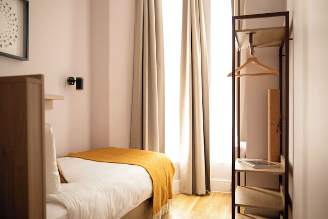 ボブ W ホランドパーク ロンドン