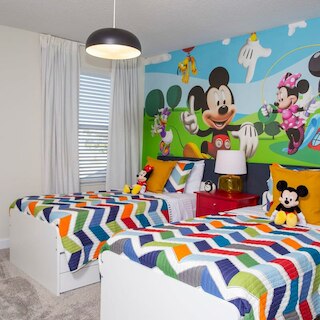 4577 スタニング 7BD ホーム