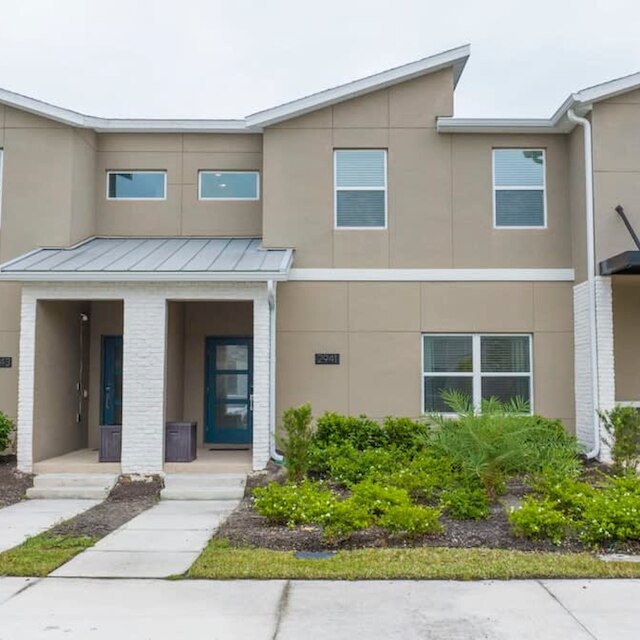 2941 モダン 4BD アット ストーリー レイク