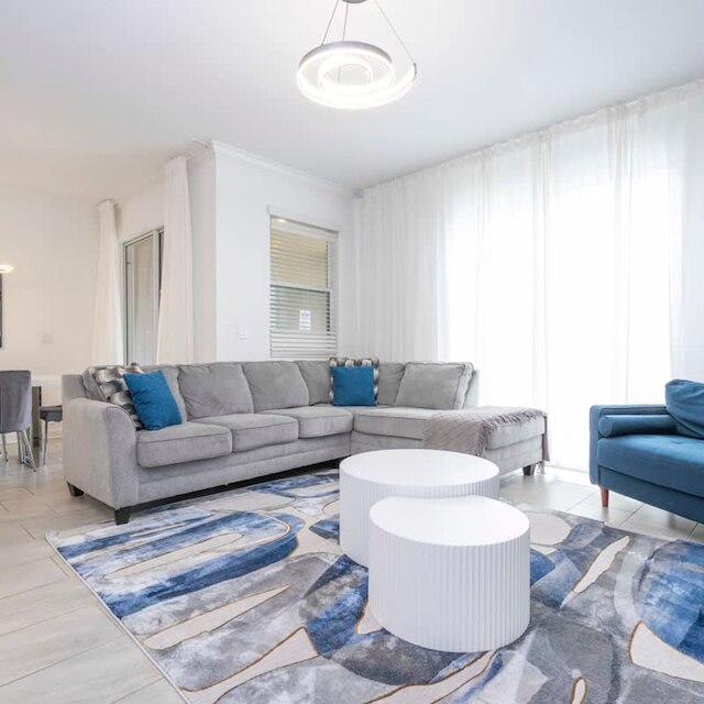 2941 モダン 4BD アット ストーリー レイク