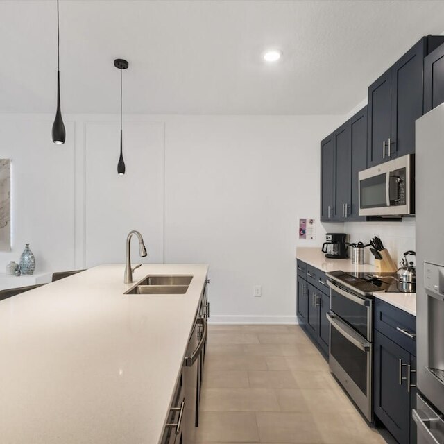 2464 オーサム 4BD タウンハウス ロケーテッド アット ストーリー レイク