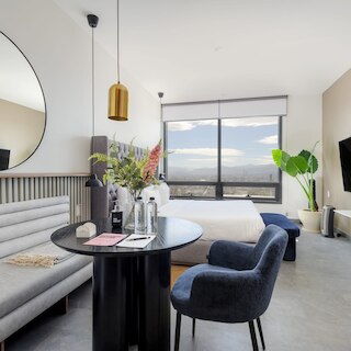 ラブリーロフト ウィズ アメージングビュー イン クアウテモク