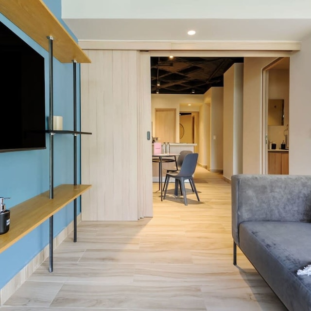 ラブリー 2BR ニア ポランコ