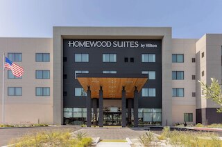 ホームウッド スイーツ バイ ヒルトン サイプレス オレンジ カウンティ