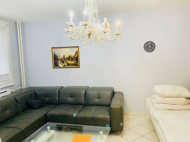 スタニング 2-ベッド アパートメント イン プラハ 4