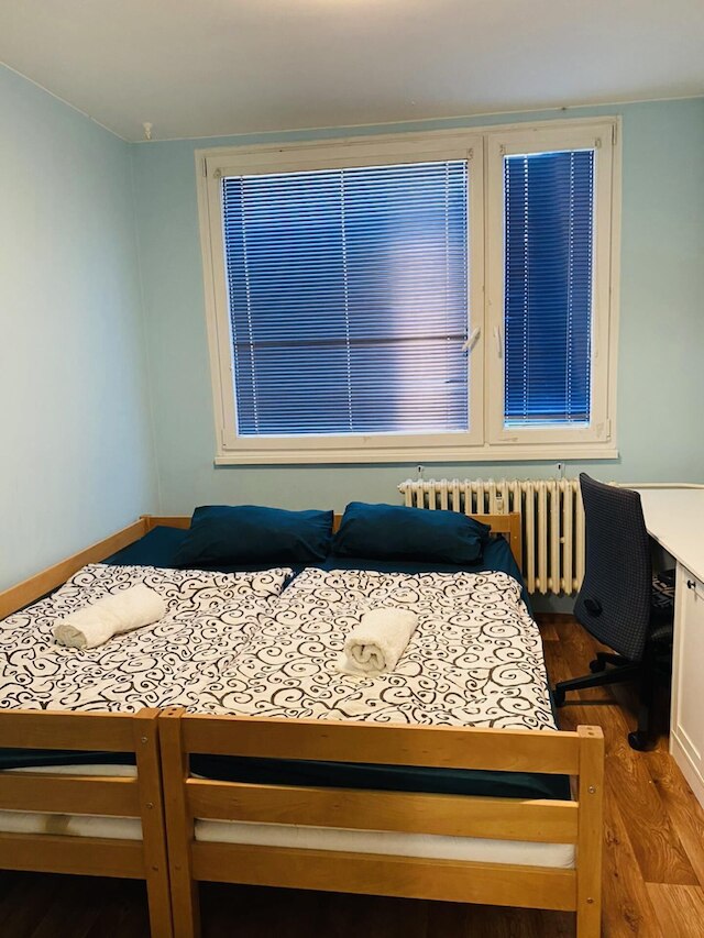 スタニング 2-ベッド アパートメント イン プラハ 4