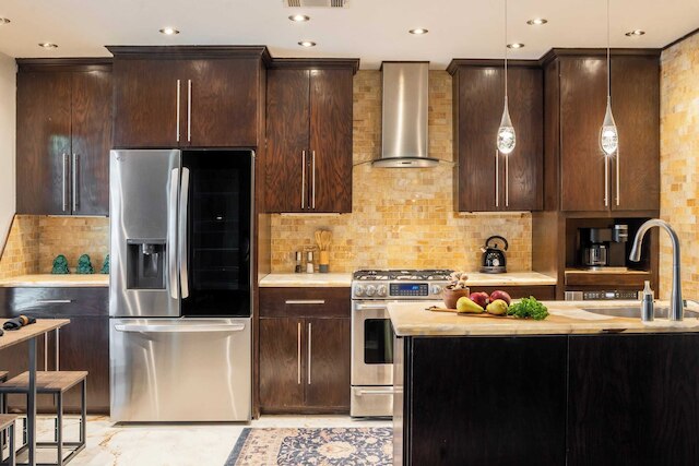 レッドリバー バイ アバンステイ シェアードプール + ホットタブ ダウンタウン オースティン まで 20 ミニッツ