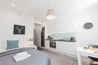 フォレノム アパートメンツ ヘルシンキ ラウタッサリ