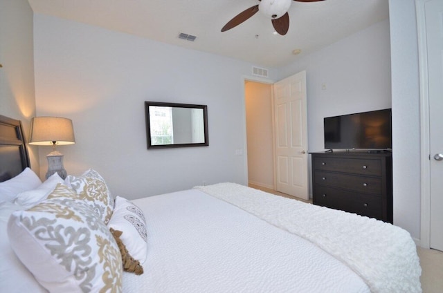 ビューティフル モダン コンド、ニア パークス-2012