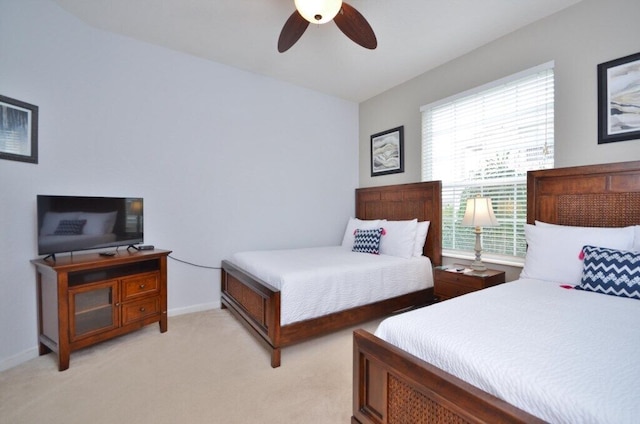 ビューティフル モダン コンド、ニア パークス-2012