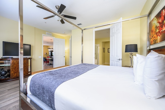 エピック ユニバース ラージ コンド ウィズ プール テーブル, ビスタ ケイ - 2003