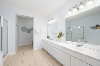 エピック ユニバース ラージ コンド ウィズ プール テーブル, ビスタ ケイ - 2003