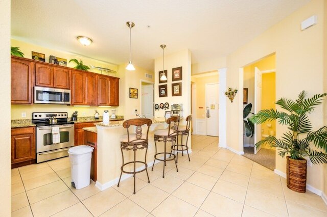 トロピカル レイクビューコンド ウィズ ベガス ゲームルーム - 1014