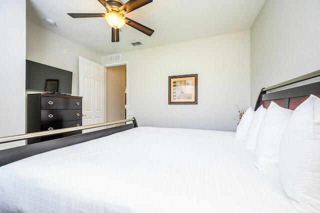 エピックユニバース プレミアム レイクビュー コンド, ビスタ ケイ - 1002