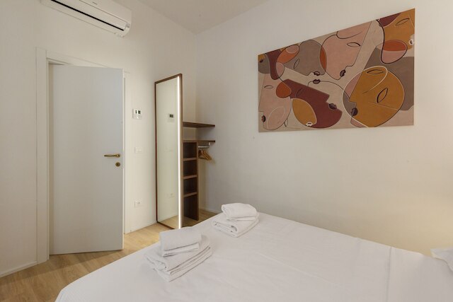 アングイッラーラ フル デザイン バイ メガ