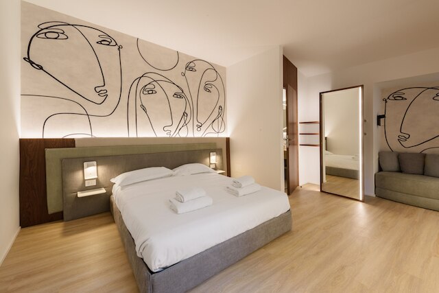 アングイッラーラ フル デザイン バイ メガ