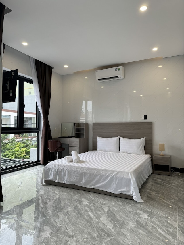 T P レジデンスハウス