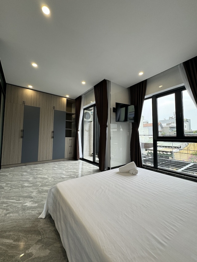 T P レジデンスハウス