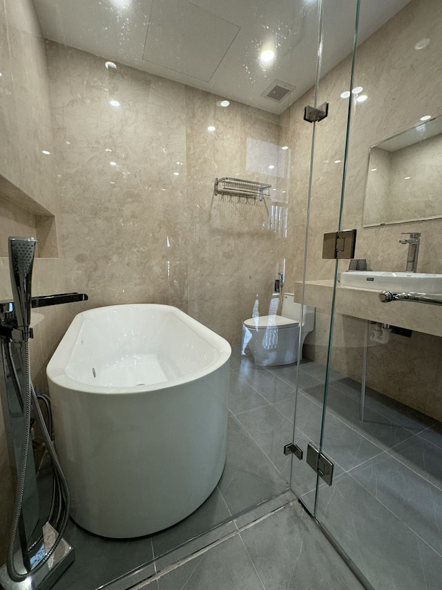 T P レジデンスハウス