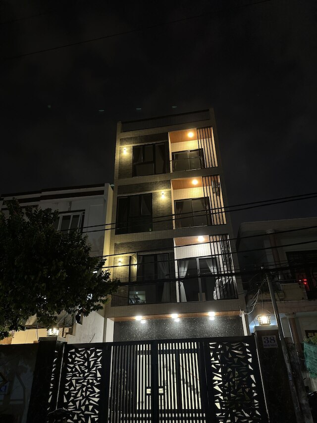 T P レジデンスハウス