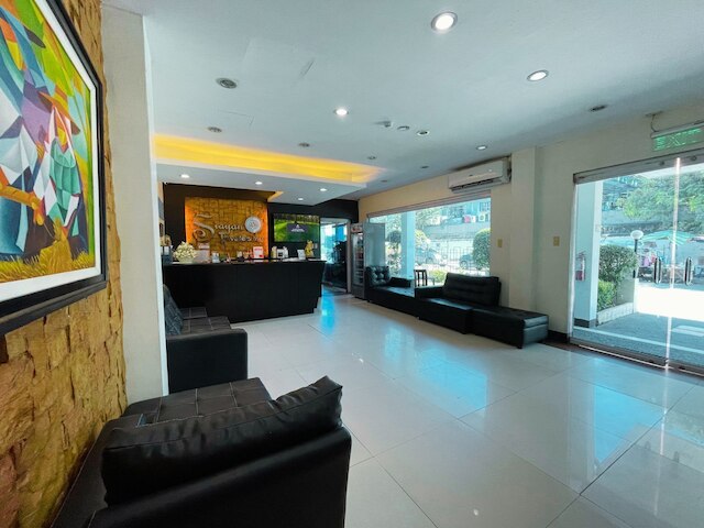 シャイアントラベラーズイン マニラ パワードバイ ココテル