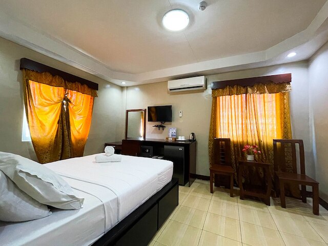 シャイアントラベラーズイン マニラ パワードバイ ココテル