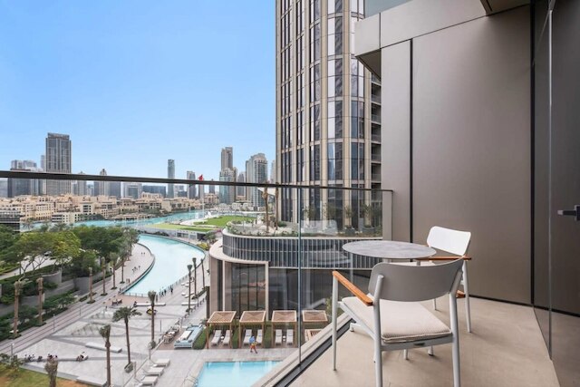 ラグジュアリー 3-ベッドルーム アパートメント フェーシング ブルジ カリファ イン ザ アドレス ドバイ オペラ