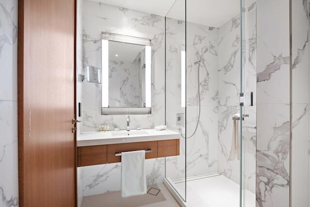 ラグジュアリー 3-ベッドルーム アパートメント フェーシング ブルジ カリファ イン ザ アドレス ドバイ オペラ