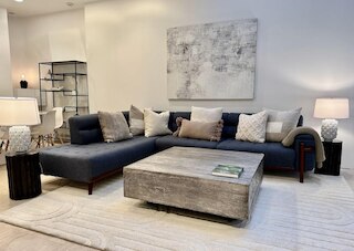 プライベート ビューティフル タウンホーム ウィズ ゼン ガーデン