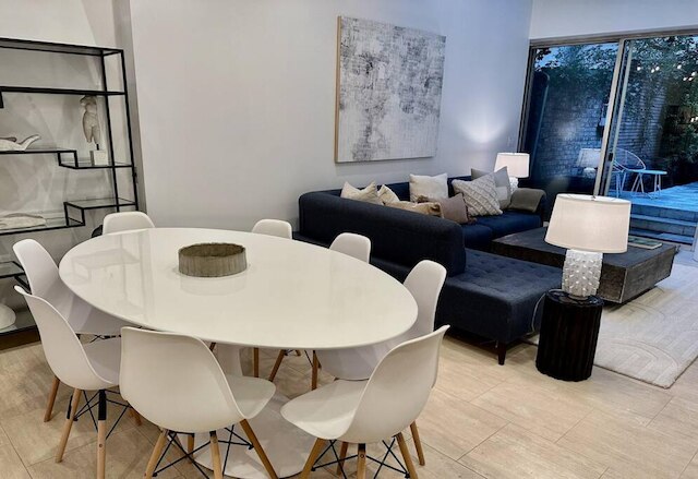 プライベート ビューティフル タウンホーム ウィズ ゼン ガーデン