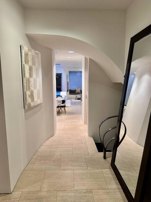 プライベート ビューティフル タウンホーム ウィズ ゼン ガーデン