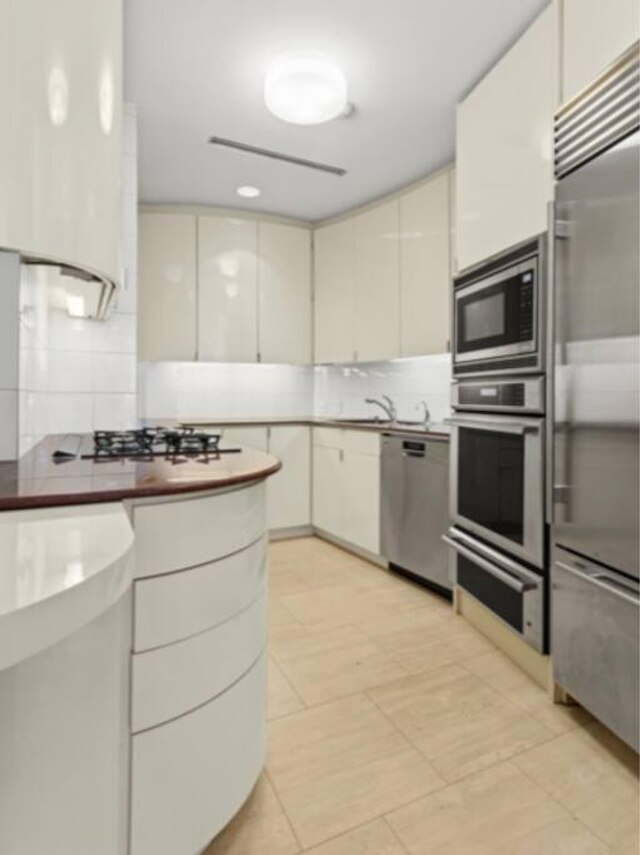 プライベート ビューティフル タウンホーム ウィズ ゼン ガーデン