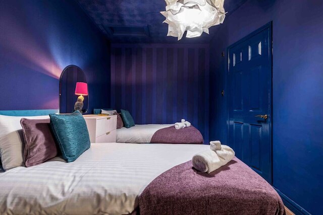 ラージ 5 ベッドルームホーム パーフェクト フォー グループス