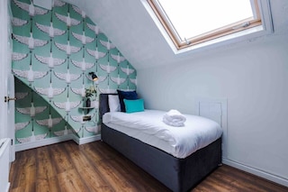 ラージ 5 ベッドルームホーム パーフェクト フォー グループス