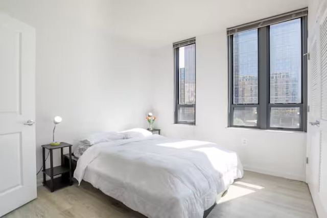 ペンタゴン ラグジュアリー アパートメント