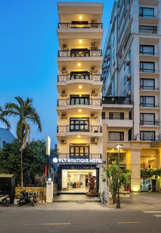 クリー ブティック フエ