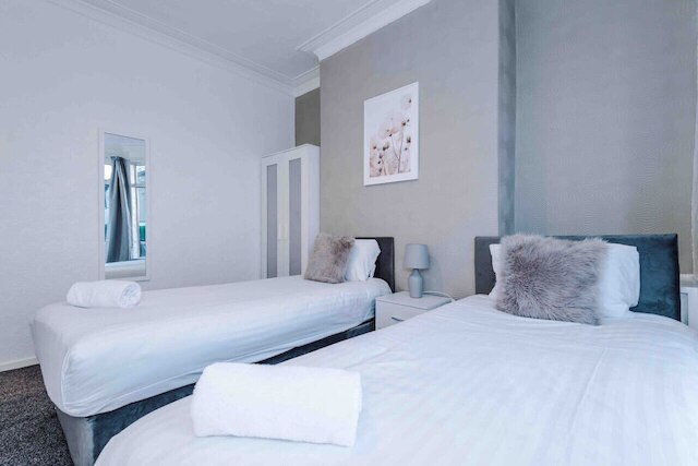 コンフィ フォー ベッドルーム ハウス ウィズ パーキング