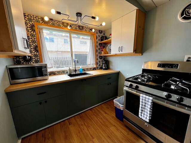 イディリック 1BR アパートメント イン オーシャン ビーチ