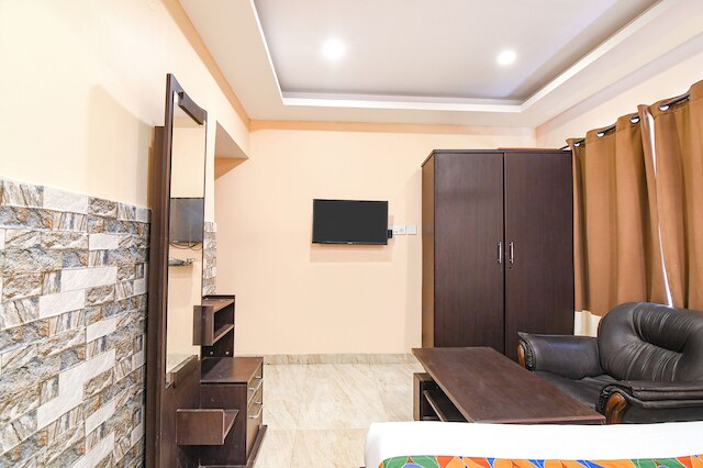 ファブホテル ホワイト パレス