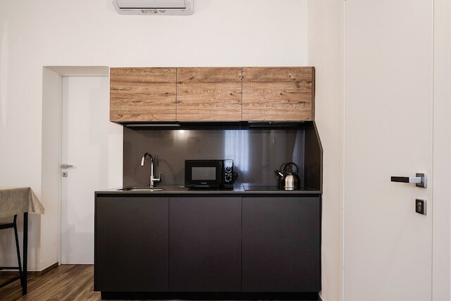 シアモ バーリ - イエロー スタジオ バイ ワンダフル イタリー