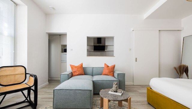 ライト-フィルド スタジオ ウィズ エアコンディショナー - アールズ コート