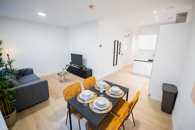 アルファベット 1 ベッドルーム アパートメント Ss177