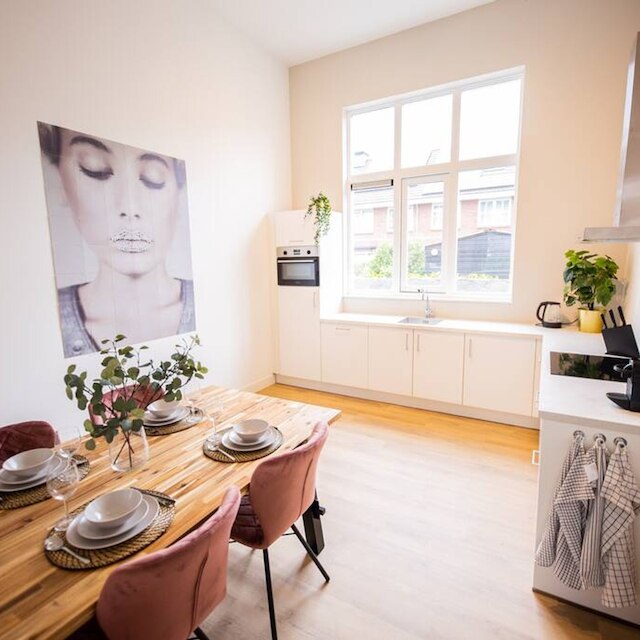 サービス 3 ベッドルーム アパートメント イン ウトレヒト