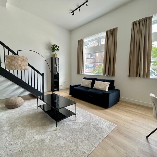 サービス 2 ベッドルーム アパートメンツ イン ウトレヒト