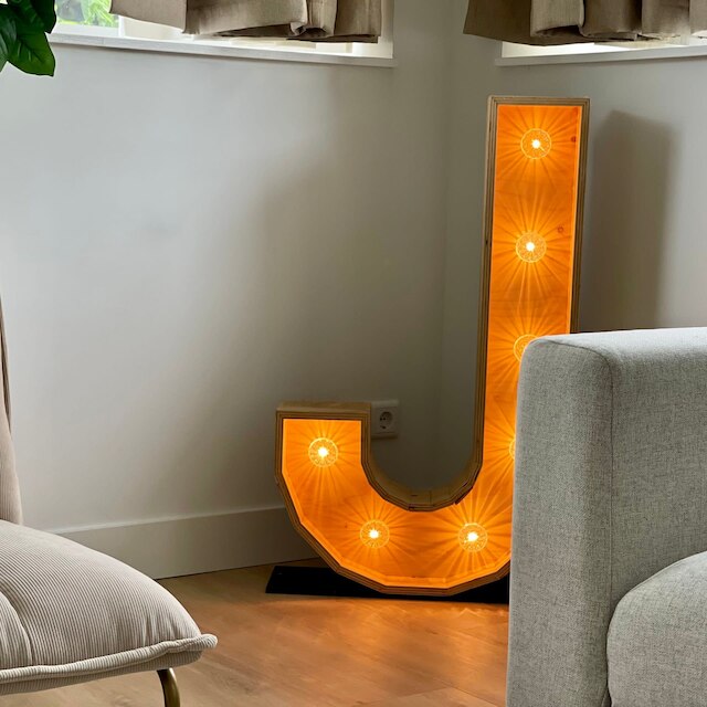 サービス スタジオ アパートメンツ イン ウトレヒト