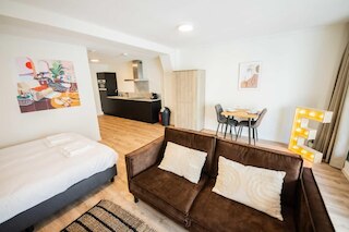 スタジオ サービス アパートメンツ ウィズ ビュー -prh14/15-