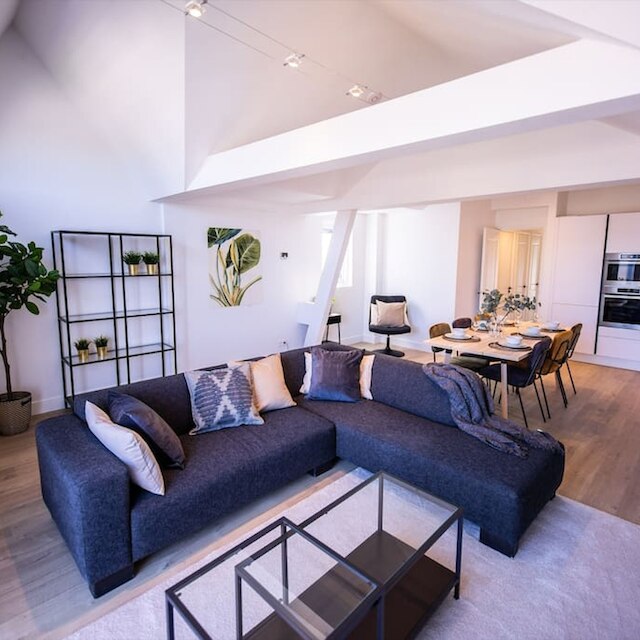 Nb304/306 3ベッドルーム サービスアパートメント